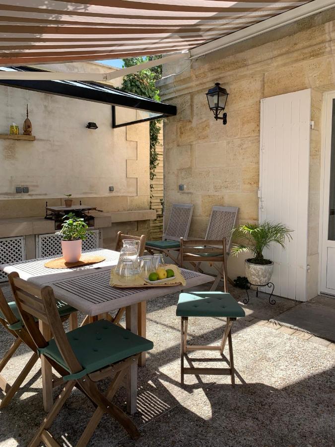 Batisse En Pierre XVII Siecle 115 M² Avec Terrasse Villa Ambares-et-Lagrave Екстериор снимка