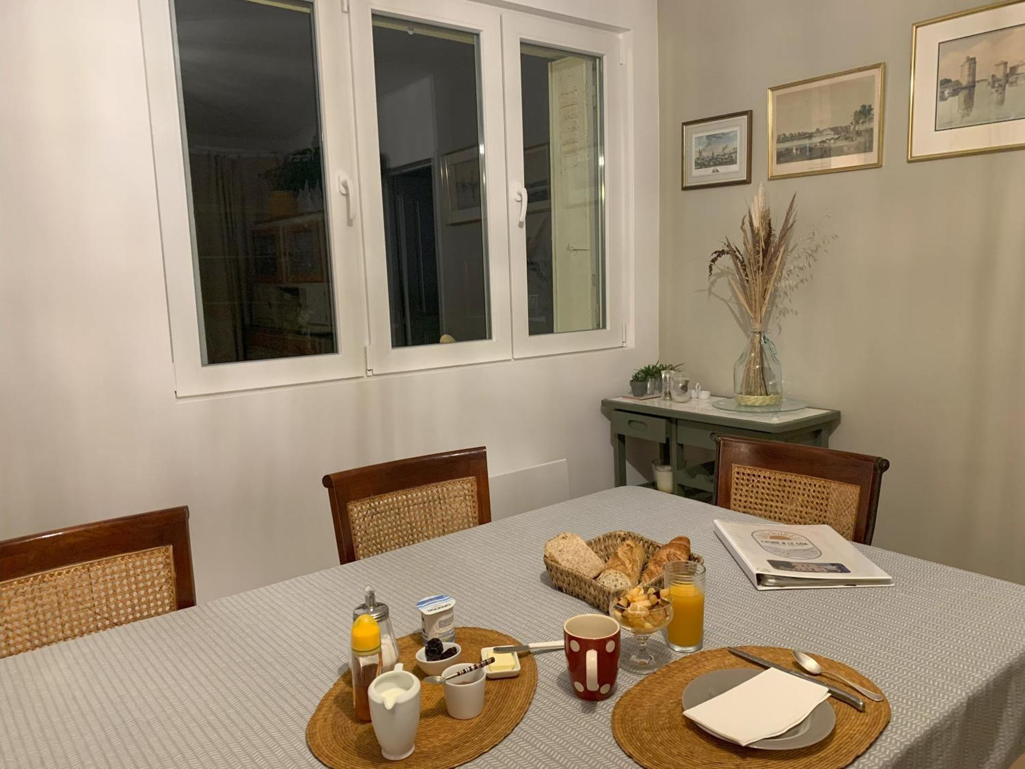 Batisse En Pierre XVII Siecle 115 M² Avec Terrasse Villa Ambares-et-Lagrave Екстериор снимка